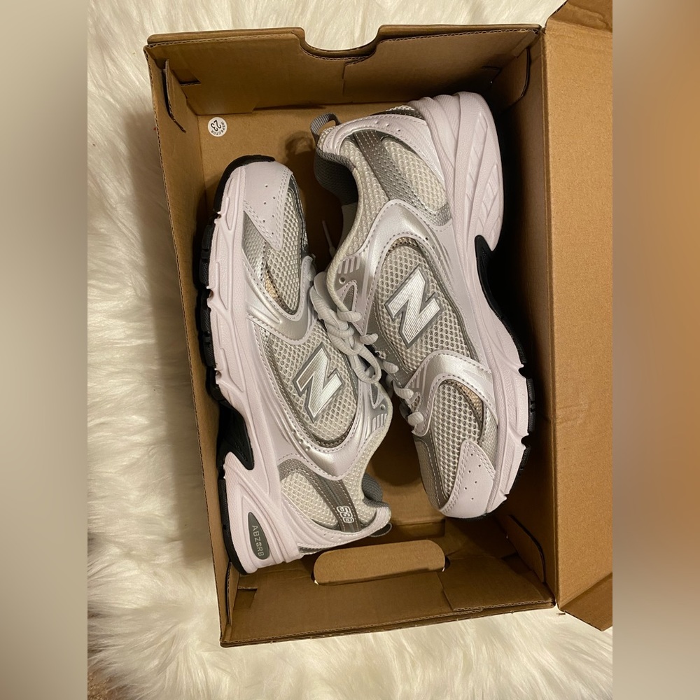 New balance 530 white silver
